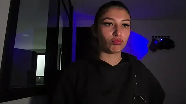 AriaBliss- online show from 11/13/25, 07:18