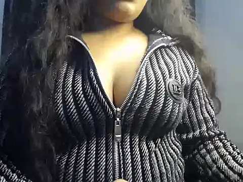 mary jones6 online show from 12/21/25, 02:24