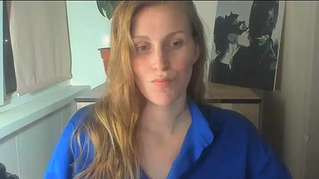 JuliaMuuun online show from 04/18/26, 06:54