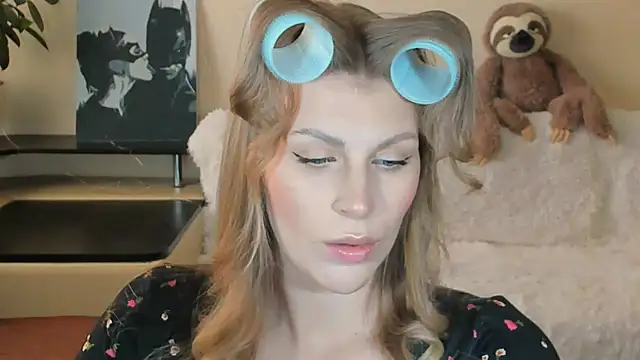 Snapshot of JuliaMuuun chatting on 09/09/25, 08:24 JuliaMuuun online show from 09/09/25, 08:24