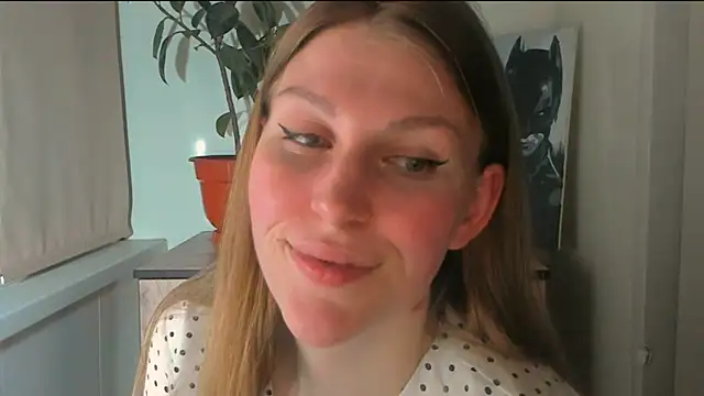 Snapshot of JuliaMuuun chatting on 03/26/26, 06:50 JuliaMuuun online show from 03/26/26, 06:50