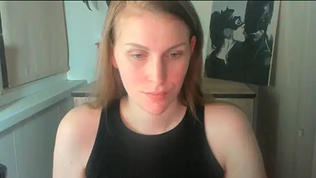 Snapshot of JuliaMuuun chatting on 04/14/26, 09:20 JuliaMuuun online show from 04/14/26, 09:20