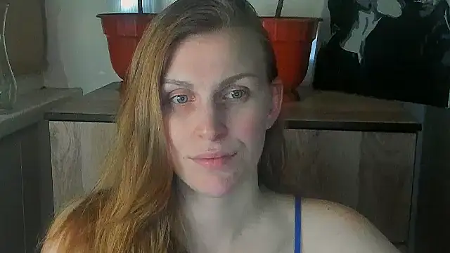 JuliaMuuun online show from 05/26/26, 07:23