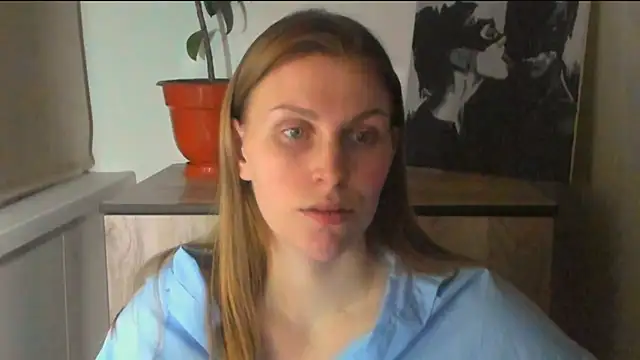 Snapshot of JuliaMuuun chatting on 03/29/26, 09:27 JuliaMuuun online show from 03/29/26, 09:27