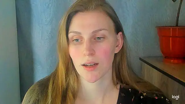JuliaMuuun online show from 05/30/26, 07:19