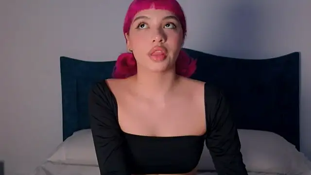 Snapshot of angelinhaaa chatting on 12/03/25, 02:34 angelinhaaa online show from 12/03/25, 02:34