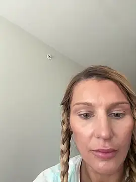 BaddieBossXX2 online show from 05/02/26, 06:35