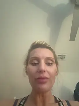BaddieBossXX2 online show from 05/23/26, 11:42