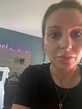 BaddieBossXX2 online show from 11/26/25, 07:47