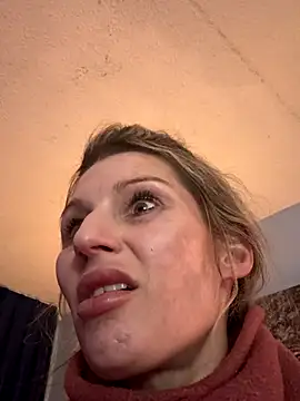 BaddieBossXX2 online show from 11/23/25, 07:51