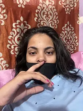 Snapshot of Sandhya_77 chatting on 04/19/26, 07:42 Sandhya 77 online show from 04/19/26, 07:42