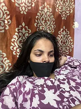 Snapshot of Sandhya_77 chatting on 04/18/26, 05:54 Sandhya 77 online show from 04/18/26, 05:54