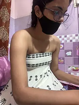 Snapshot of Sandhya_77 chatting on 07/07/26, 07:34 Sandhya 77 online show from 07/07/26, 07:34