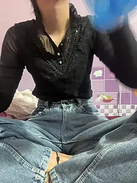 Snapshot of Sandhya_77 chatting on 03/29/26, 06:15 Sandhya 77 online show from 03/29/26, 06:15