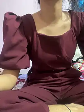 Snapshot of Sandhya_77 chatting on 05/11/26, 05:53 Sandhya 77 online show from 05/11/26, 05:53