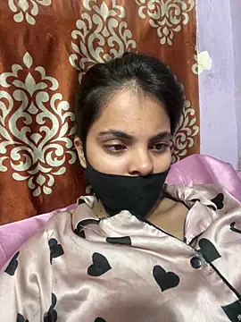 Snapshot of Sandhya_77 chatting on 05/08/26, 05:44 Sandhya 77 online show from 05/08/26, 05:44