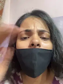 Snapshot of Sandhya_77 chatting on 06/11/26, 03:25 Sandhya 77 online show from 06/11/26, 03:25
