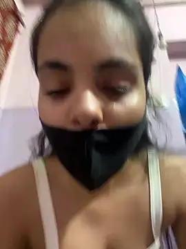 Snapshot of Sandhya_77 chatting on 05/03/26, 05:45 Sandhya 77 online show from 05/03/26, 05:45