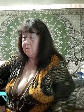 CrystalLime6411 online show from 11/29/25, 05:02