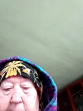 CrystalLime6411 online show from 12/22/25, 11:43