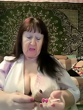 CrystalLime6411 online show from 04/15/26, 04:00