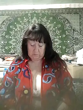 CrystalLime6411 online show from 11/18/25, 04:27