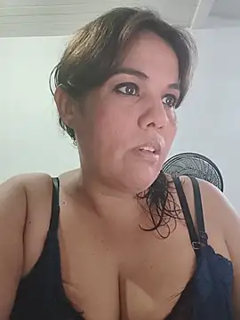 Bellapotencia1985 online show from 05/17/26, 09:53