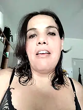 Snapshot of Bellapotencia1985 chatting on 09/12/25, 11:21 Bellapotencia1985 online show from 09/12/25, 11:21