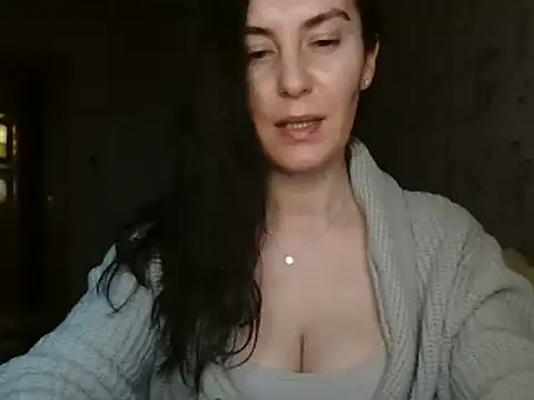 KatalinaQE online show from 10/22/25, 04:45