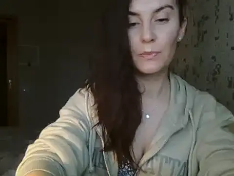 KatalinaQE online show from 11/15/25, 06:06