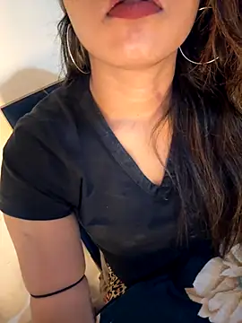 Snapshot of sexy-sukriti chatting on 12/02/25, 04:47 sexy-sukriti online show from 12/02/25, 04:47