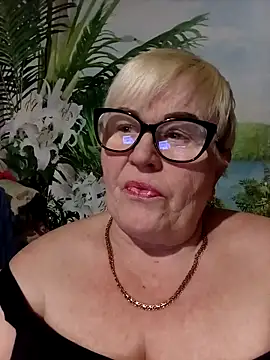 VioletSweet5566 online show from 03/01/26, 07:58