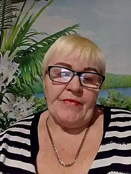 VioletSweet5566 online show from 12/19/25, 12:40