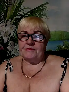 VioletSweet5566 online show from 12/16/25, 08:46