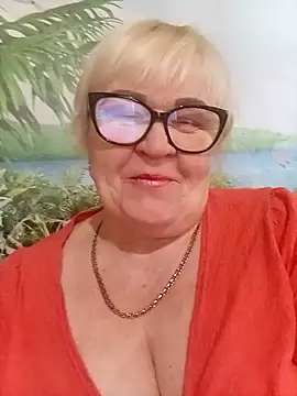 VioletSweet5566 online show from 04/14/26, 09:36