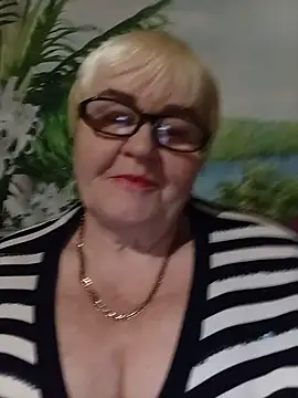 VioletSweet5566 online show from 11/15/25, 11:14