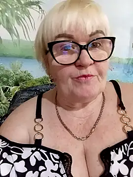 VioletSweet5566 online show from 04/10/26, 08:43