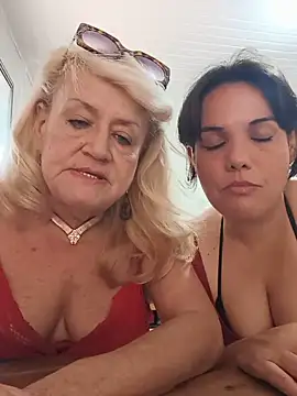Snapshot of Belladama61 chatting on 07/16/26, 11:18 Belladama61 online show from 07/16/26, 11:18