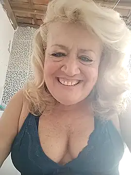 Snapshot of Belladama61 chatting on 02/17/26, 10:56 Belladama61 online show from 02/17/26, 10:56