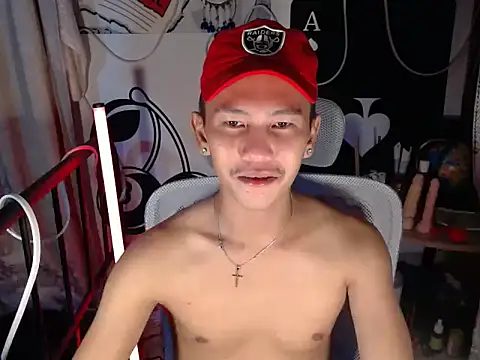 RalfAsian25 online show from 02/11/26, 05:24