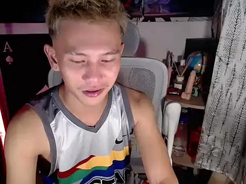 RalfAsian25 online show from 04/07/26, 10:39