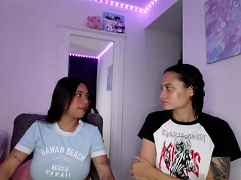 reina reina online show from 03/27/26, 04:43