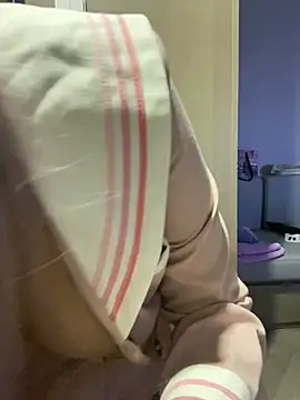 a5l2e0x online show from 04/12/26, 01:14