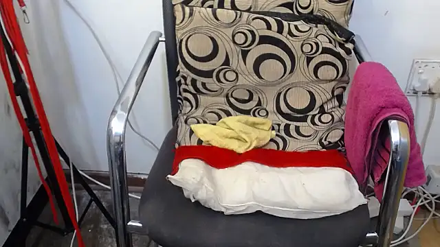 Ozimpho online show from 10/07/25, 09:05