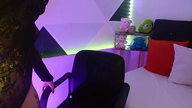 Snapshot of SamantaSweett_ chatting on 01/08/26, 12:44 SamantaSweett online show from 01/08/26, 12:44