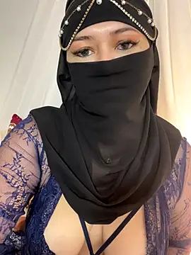 Snapshot of Amyraa_ chatting on 09/23/25, 03:41 Amyraa online show from 09/23/25, 03:41