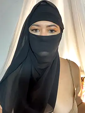 Snapshot of Amyraa_ chatting on 10/22/25, 01:10 Amyraa online show from 10/22/25, 01:10