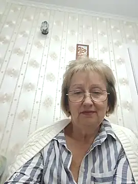 AlikaSwan5821 online show from 11/14/25, 08:45