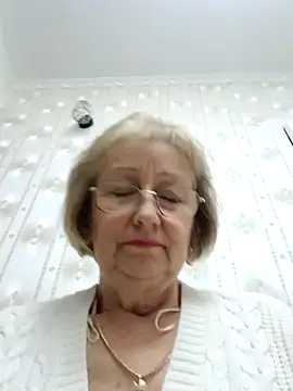 AlikaSwan5821 online show from 11/12/25, 07:18