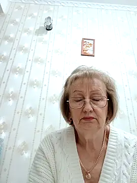 AlikaSwan5821 online show from 12/04/25, 08:19